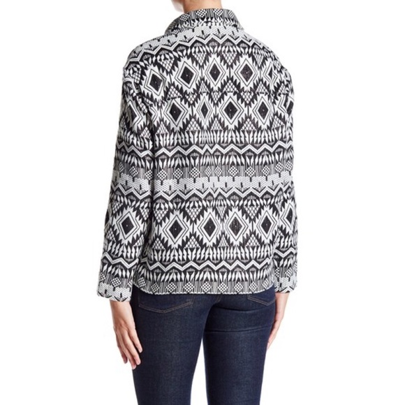 {Velvet by Graham & Spencer} Printed Aztec Jacket - Picture 3 of 8